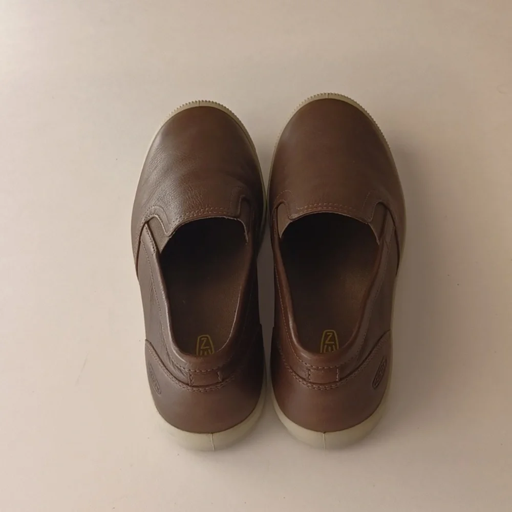 Keen Lorelai Slip On Leather Shoes  Sneakers SZ 8.5 Brown Walking Hiking Comfort - Picture 2 of 13